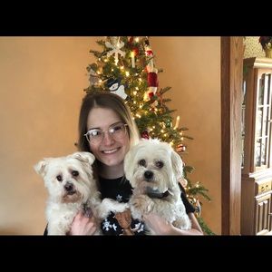 Meet your Posher, Olivia